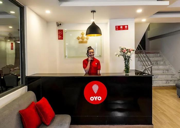 Oyo 123 Plaza 3*