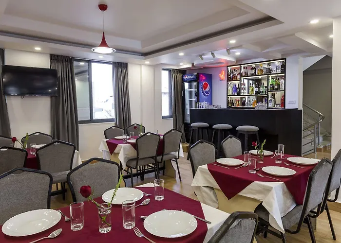Hotel Oyo 123 Plaza